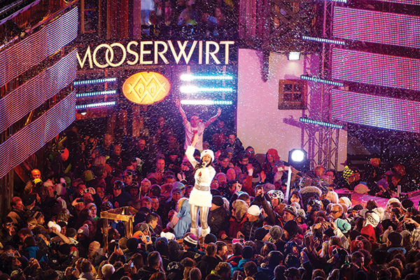 singer in a crowd